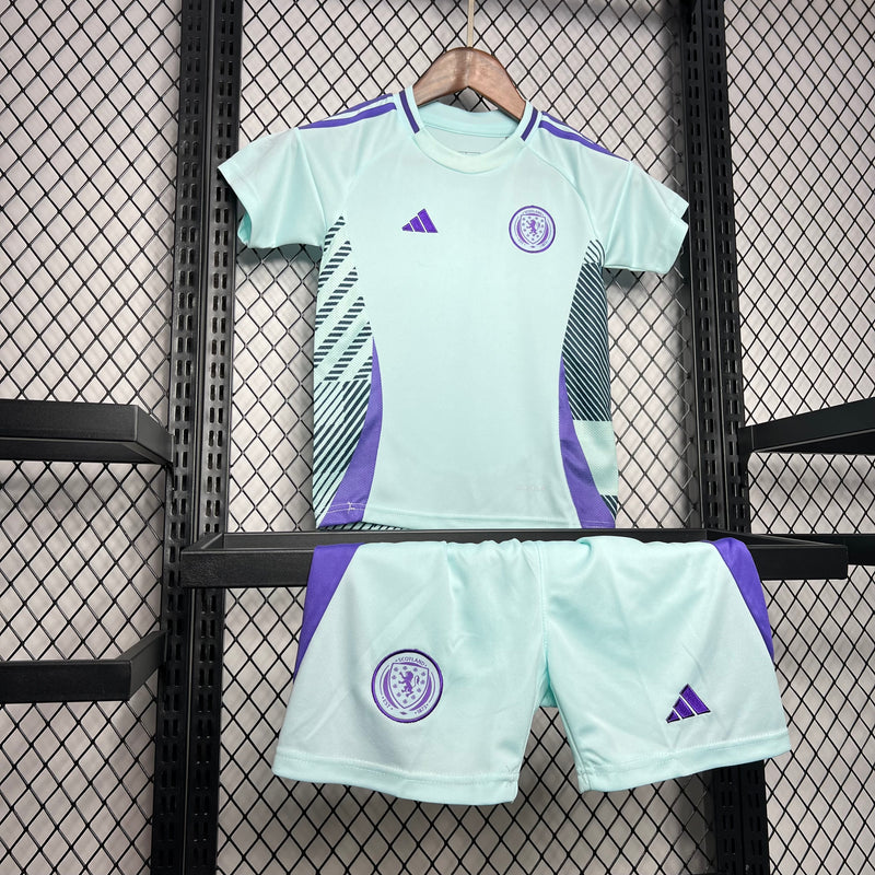 camisa-camiseta-selecao-selecao-escocia-escocia-escosesa-adidas-versao-versao-torcedor-conjunto-infantil-shorts-24-25-away-fora-ii-secundaria-2-azul-amarela-amarelo-claro-clara-roxa-r_544a3c2d-e825-477b-a6ce-6115e39341b5