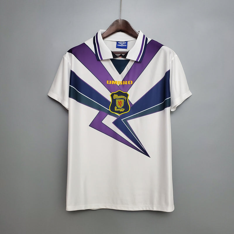 camisa-camiseta-selecao-selecao-escocia-escocia-escosesa-umbro-versao-versao-torcedor-masculina-94-96-away-fora-ii-secundaria-2-azul-amarela-amarelo-branca-branco-roxa-roxo-retro-retr_c2e81867-dcab-4bf1-bc10-fee9f796a094