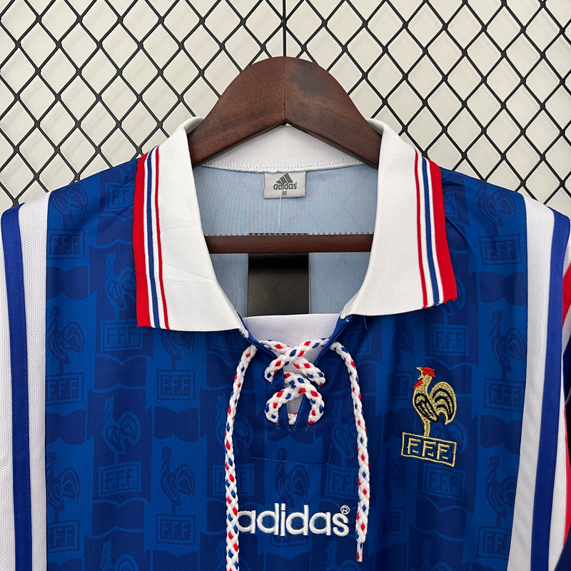 camisa-camiseta-selecao-selecao-francesa-franca-franca-adidas-versao-versao-torcedor-masculina-1996-home-casa-i-principal-1-azul-branca-branco-vermelha-vermelho-zidane-zinedine-retro_49935be3-6a84-4fea-96df-3bfcd180e733