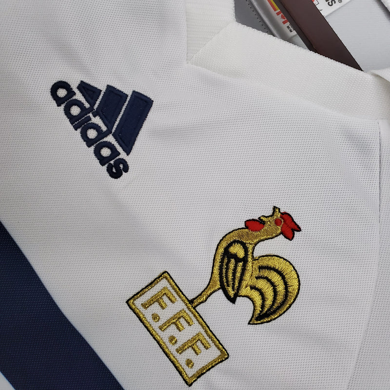 camisa-camiseta-selecao-selecao-francesa-franca-franca-adidas-versao-versao-torcedor-masculina-1998-away-fora-ii-secundaria-2-azul-branca-branco-vermelha-vermelho-zidane-zinedine-retr