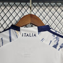 camisa-camiseta-selecao-selecao-italiana-italia-italia-adidas-versao-versao-torcedor-conjunto-infantil-23-24-away-fora-ii-secundaria-2-azul-verde-vermelha-vermelho-branca-branco-preto_0a5840bc-ea74-434f-92e3-7c070b3d18a8