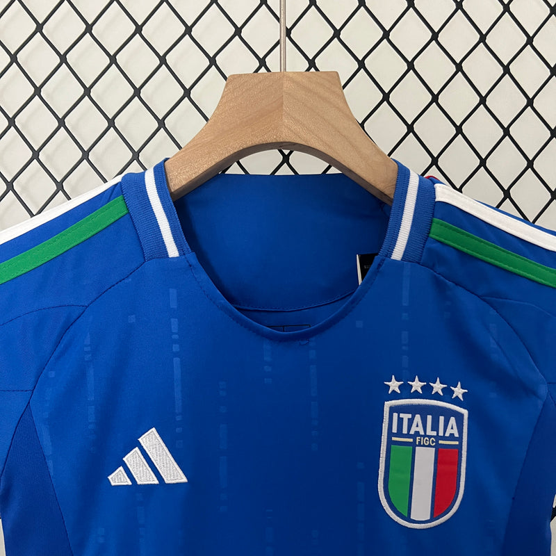 camisa-camiseta-selecao-selecao-italiana-italia-italia-adidas-versao-versao-torcedor-conjunto-infantil-shorts-24-25-home-casa-i-principal-1-azul-verde-vermelha-vermelho-branca-branco_5d43eeb2-756b-49a1-a593-580dc9793473