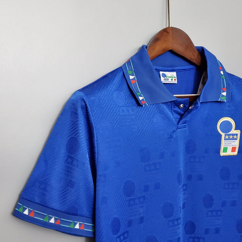 camisa-camiseta-selecao-selecao-italiana-italia-italia-diadora-versao-versao-torcedor-masculina-1994-home-casa-i-principal-1-azul-verde-vermelha-vermelho-branca-branco-preto-preta-ret_1800eab3-f5eb-45a6-b71e-7b77766efb51