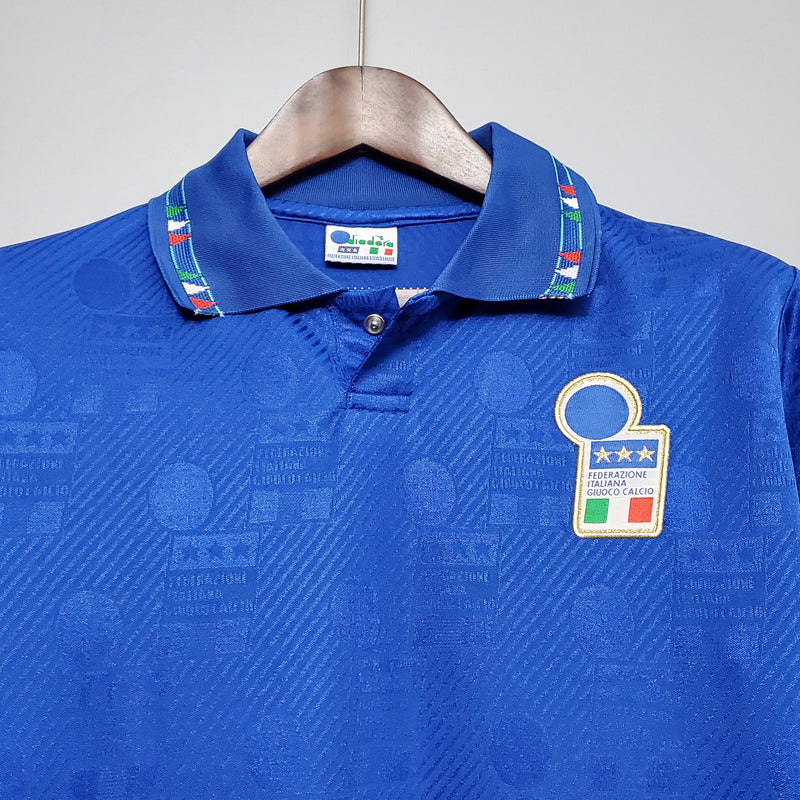 camisa-camiseta-selecao-selecao-italiana-italia-italia-diadora-versao-versao-torcedor-masculina-1994-home-casa-i-principal-1-azul-verde-vermelha-vermelho-branca-branco-preto-preta-ret_4da93c96-091b-4992-954e-8c7b8ab7ec72