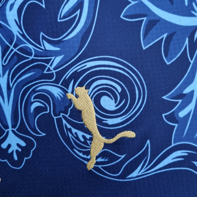 camisa-camiseta-selecao-selecao-italiana-italia-italia-puma-versao-versao-torcedor-masculina-22-23-edicao-edicao-especial-versace-azul-verde-vermelha-vermelho-branca-branco-dourada-do_bd241034-274c-4a4c-ba43-543a3c8d4812