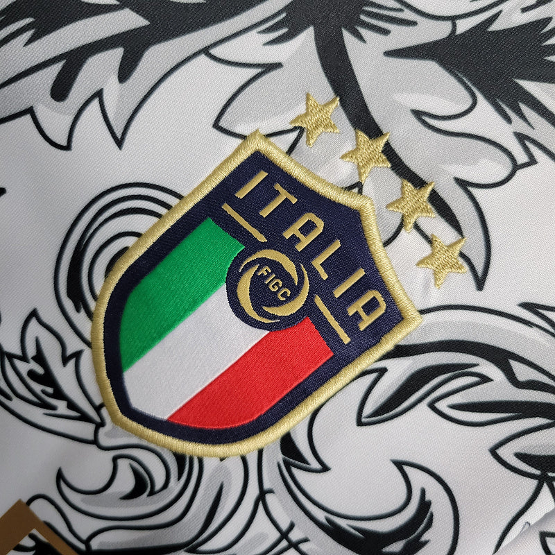 camisa-camiseta-selecao-selecao-italiana-italia-italia-puma-versao-versao-torcedor-masculina-23-24-edicao-edicao-especial-versace-azul-verde-vermelha-vermelho-branca-branco-dourada-do_ad1397e1-fcb5-4b99-8086-24a1403d5d78