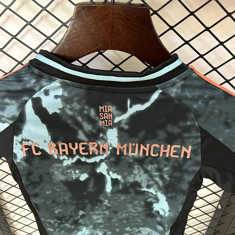 camisa-camiseta-shorts-bayern-munchen-adidas-T-versao-versao-torcedor-conjunto-infantil-kids-24-25-away-fora-ii-secundaria-2-preta-preto-azul-vermelha-vermelho_6