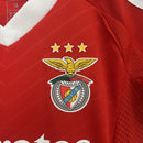 camisa-camiseta-shorts-benfica-adidas-emirates-fly-better-versao-versao-torcedor-conjunto-infantil-kids-24-25-home-casa-i-principal-1-vermelha-vermelho-branca-branc_6