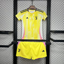 camisa-camiseta-shorts-juventus-adidas-versao-torcedor-conjunto-infantil-kids-24-25-away-fora-ii-secundaria-2-amarela-amarelo-rosa-branca-branco_1