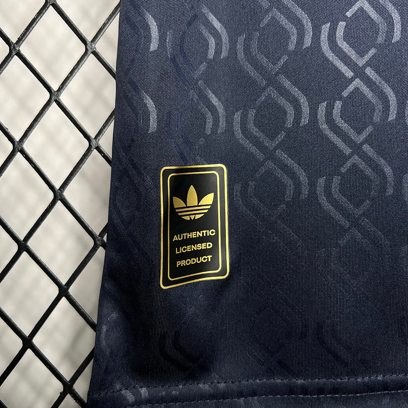 camisa-camiseta-shorts-juventus-adidas-versao-torcedor-conjunto-infantil-kids-24-25-third-away-fora-iii-terceira-3-azul-dourado-dourada_5