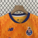 camisa-camiseta-shorts-porto-nb-new-balance-betano-versao-versao-torcedor-conjunto-infantil-kids-24-25-away-fora-ii-secundaria-2-azul-laranja_3