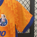camisa-camiseta-shorts-porto-nb-new-balance-betano-versao-versao-torcedor-conjunto-infantil-kids-24-25-away-fora-ii-secundaria-2-azul-laranja_9