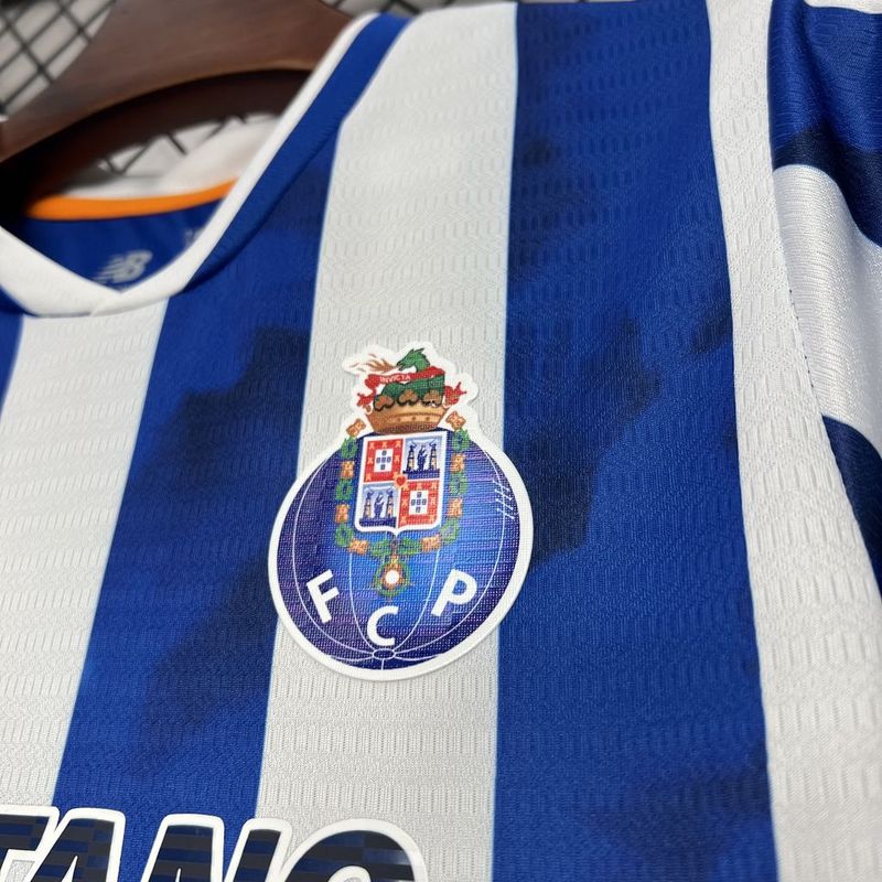 camisa-camiseta-shorts-porto-nb-new-balance-betano-versao-versao-torcedor-conjunto-infantil-kids-24-25-home-casa-i-principal-1-azul-branca-branco-laranja_6