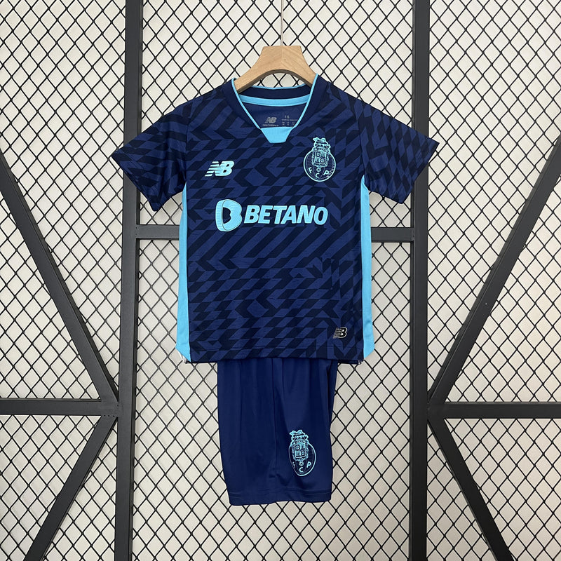 camisa-camiseta-shorts-porto-nb-new-balance-betano-versao-versao-torcedor-conjunto-infantil-kids-24-25-third-away-fora-iii-terceira-3-azul-preto-preta-roxo-roxa_1