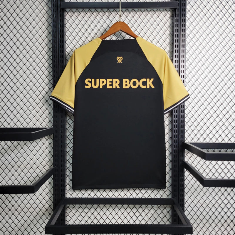 camisa-camiseta-sporting-lisboa-nike-betano-super-bock-versao-versao-torcedor-masculina-23-24-third-away-fora-iii-terceira-3-amarela-preta-preto-amarelo-dourado-dourada-cr7-cristiano_3b371bfd-c039-4df1-8b0b-820f9e06d9f7