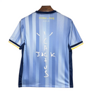 camisa-camiseta-spurs-tottenham-hotspur-nike-aia-versao-versao-torcedor-masculina-24-25-edicao-edicao-especial-travis-scott-branca-branco-azul-claro-clara-amarela-amarelo_2