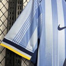 camisa-camiseta-spurs-tottenham-hotspur-nike-aia-versao-versao-torcedor-masculina-24-25-edicao-edicao-especial-travis-scott-branca-branco-azul-claro-clara-amarela-amarelo_4