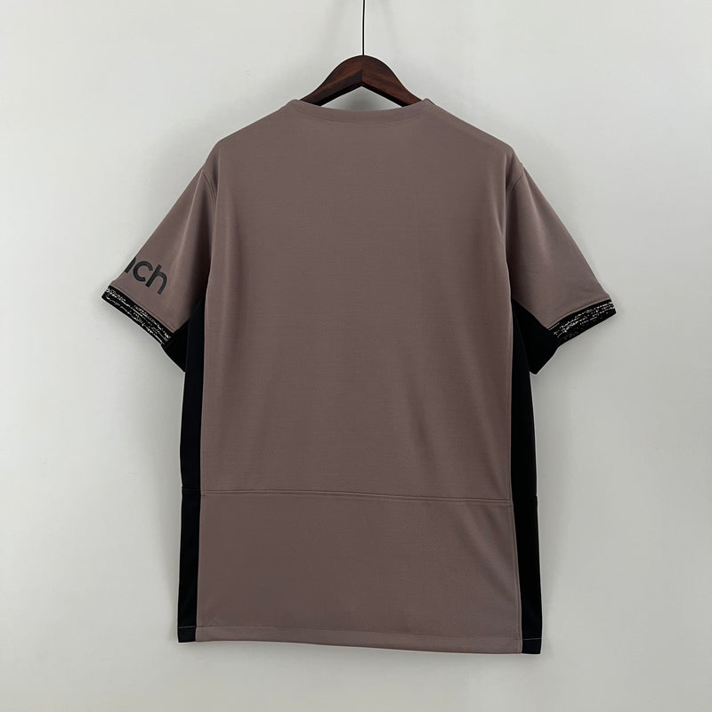camisa-camiseta-spurs-tottenham-hotspurs-nike-aia-versao-versao-torcedor-masculina-23-24-third-away-fora-iii-terceira-3-marrom-bege-preta-preto_6