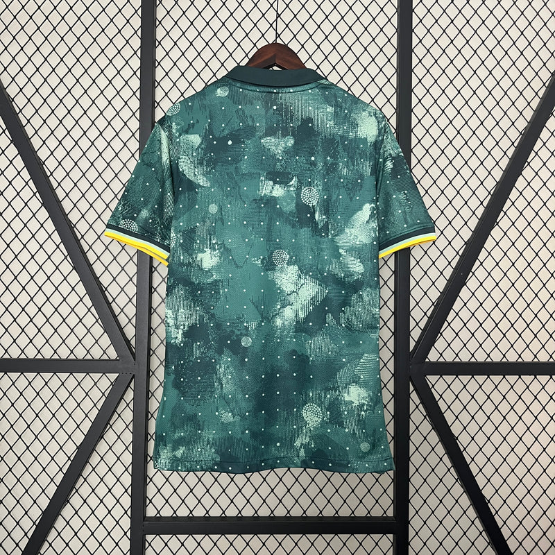 camisa-camiseta-spurs-tottenham-hotspurs-nike-aia-versao-versao-torcedor-masculina-24-25-third-away-fora-iii-terceira-3-verde-branca-branco-galaxia-galaxia_2