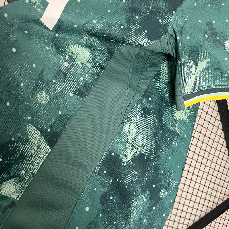 camisa-camiseta-spurs-tottenham-hotspurs-nike-aia-versao-versao-torcedor-masculina-24-25-third-away-fora-iii-terceira-3-verde-branca-branco-galaxia-galaxia_3
