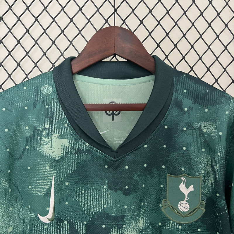 camisa-camiseta-spurs-tottenham-hotspurs-nike-aia-versao-versao-torcedor-masculina-24-25-third-away-fora-iii-terceira-3-verde-branca-branco-galaxia-galaxia_9