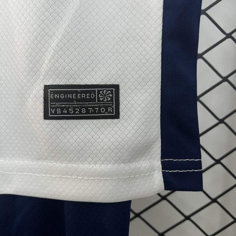 camisa-camiseta-tottenham-spurs-nike-aia-versao-torcedor-conjunto-infantil-24-25-home-casa-i-1-principal-azul-preta-preto-vermelha-vermelho-branca-branc_7