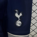camisa-camiseta-tottenham-spurs-nike-aia-versao-torcedor-conjunto-infantil-24-25-home-casa-i-1-principal-azul-preta-preto-vermelha-vermelho-branca-branc_8