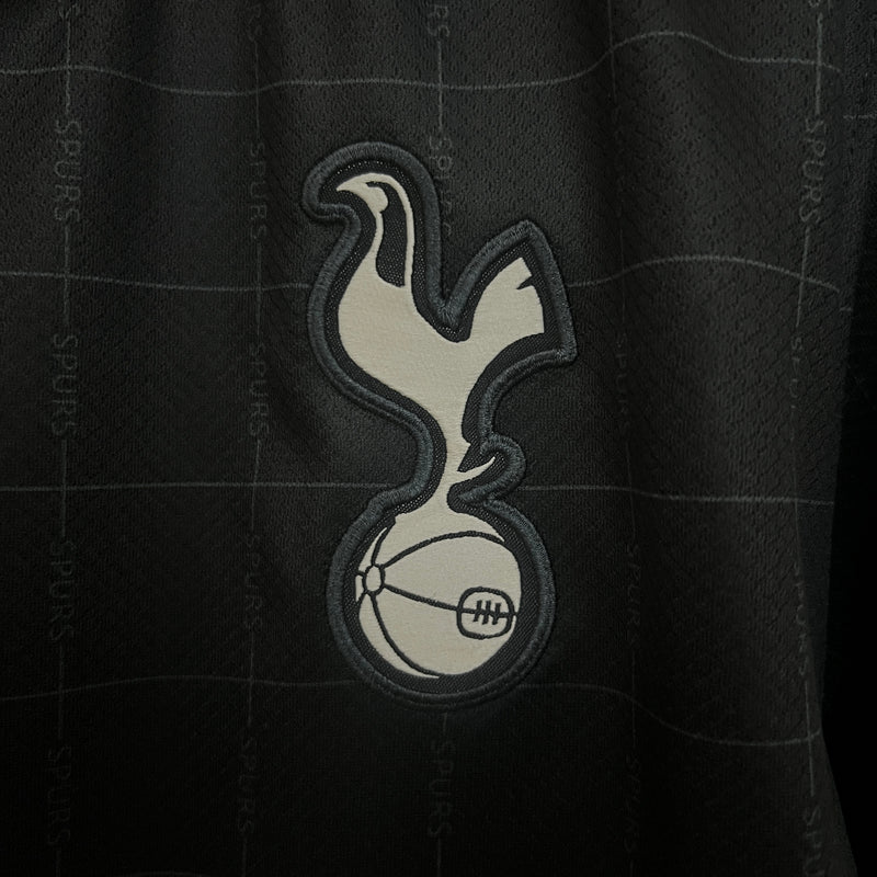 camisa-camiseta-tottenham-spurs-nike-aia-versao-torcedor-masculina-25-26-away-fora-ii-secundaria-2-branca-branco-preta-preto-azul_4