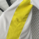 camisa-camiseta-tottenham-spurs-puma-mansion-com-casino-_-poker-m-versao-torcedor-masculina-09-10-home-casa-i-1-principal-branca-branco-azul-amarela-amarelo-retro