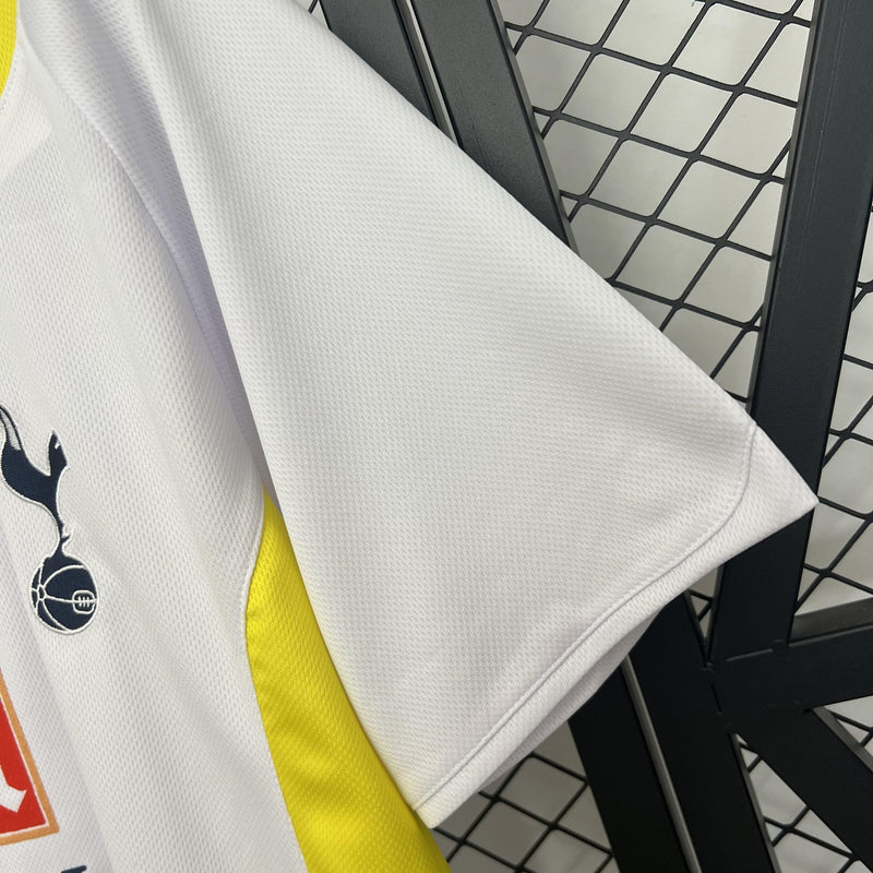 camisa-camiseta-tottenham-spurs-puma-mansion-com-casino-_-poker-m-versao-torcedor-masculina-09-10-home-casa-i-1-principal-branca-branco-azul-amarela-amarelo-retro_5
