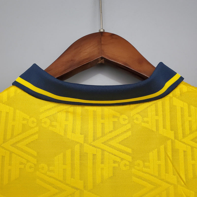 camisa-camiseta-tottenham-spurs-umbro-holsten-versao-torcedor-masculina-92-94-away-fora-secundaria-ii-2-amarela-amarelo-azul-retro_8