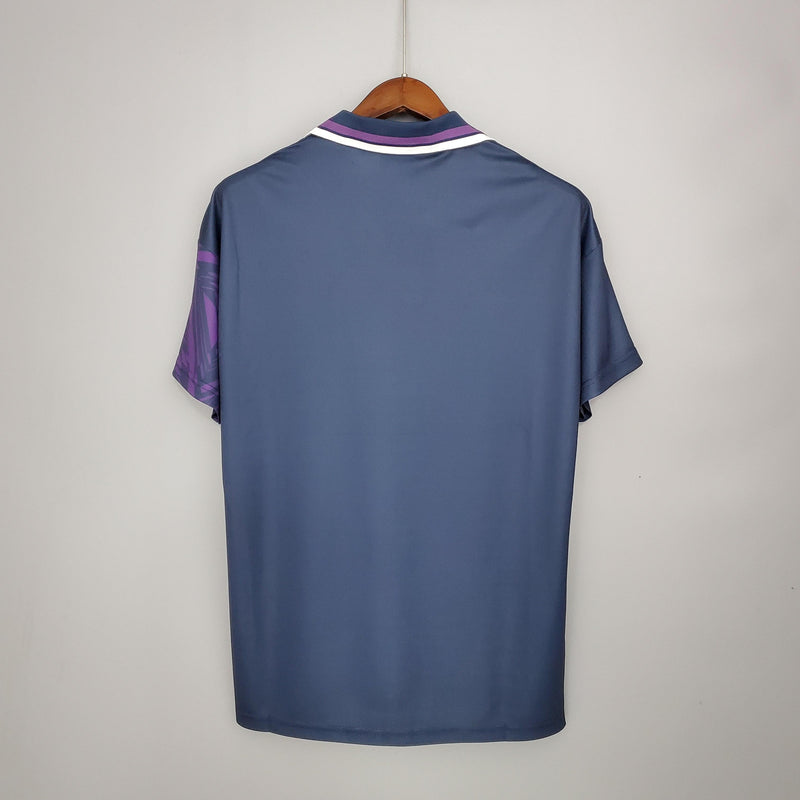 camisa-camiseta-tottenham-spurs-umbro-holsten-versao-torcedor-masculina-94-95-away-fora-secundaria-ii-2-azul-roxa-roxo-branco-branca-retro_3