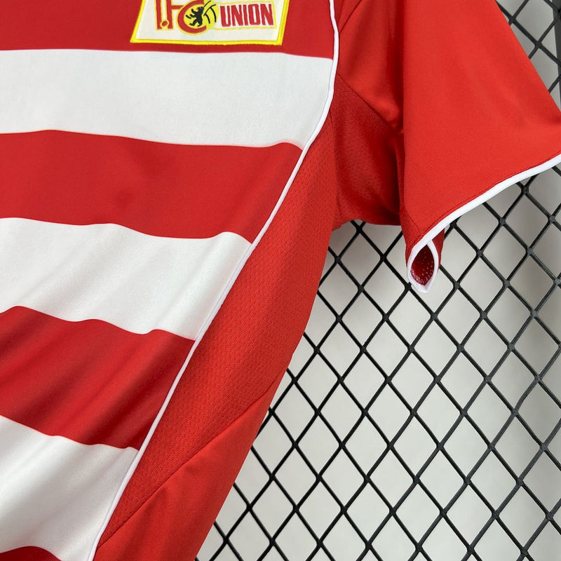 camisa-camiseta-union-berlin-adidas-versao-torcedor-masculina-25-26-home-casa-i-principal-1-vermelha-vermelho-branca-branco_5