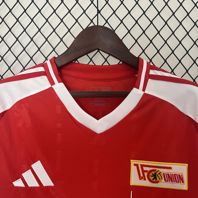 camisa-camiseta-union-berlin-adidas-versao-versao-torcedor-masculina-24-25-home-casa-i-principal-1-vermelha-branco-branca-vermelho_4