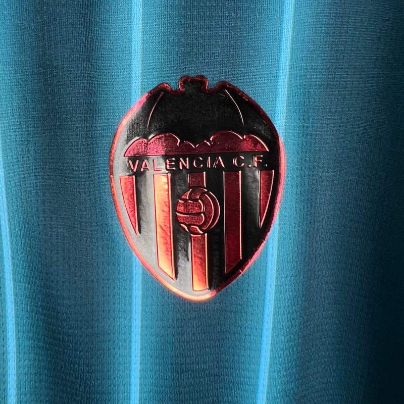 camisa-camiseta-valencia-puma-tm-real-estate-group-versao-versao-torcedor-masculina-23-24-away-fora-ii-secundaria-2-laranja-branco-branca-preto-preta-azul-escuro-escura_8