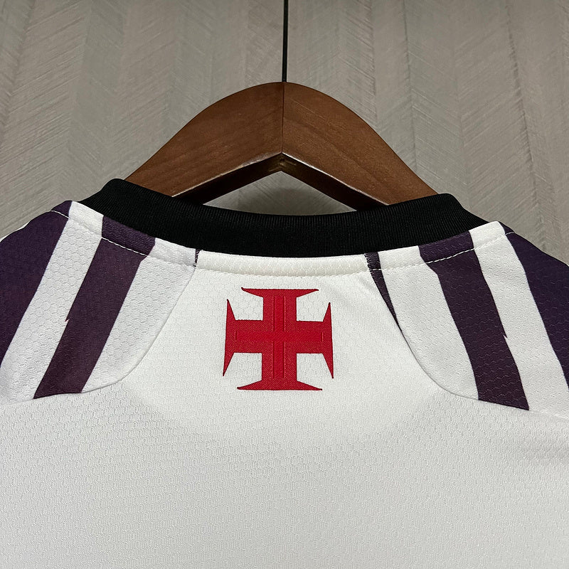 camisa-camiseta-vasco-da-gama-kappa-versao-torcedor-masculina-24-25-treino-pre-jogo-respeito-igualdade-inclusao-preta-preto-branca-branco-azul-laranja_2