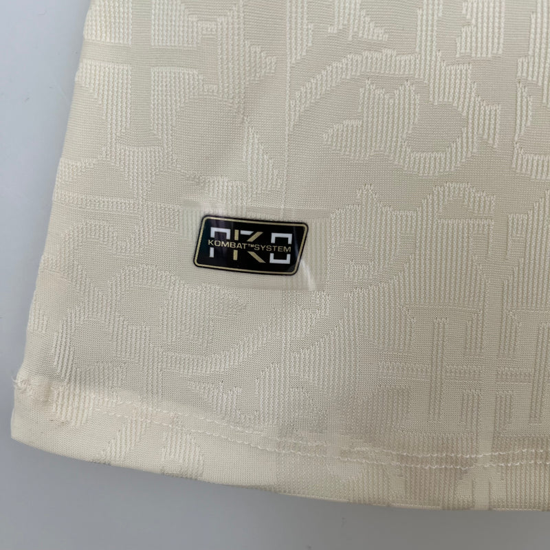 camisa-camiseta-vasco-da-gama-kappa-versao-versao-torcedor-feminina-22-23-edicao-edicao-especial-branco-branca-dourada-dourado-payet_5