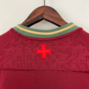 camisa-camiseta-vasco-da-gama-kappa-versao-versao-torcedor-feminina-22-23-edicao-edicao-especial-vinho-roxo-roxa-dourada-dourado-payet_9