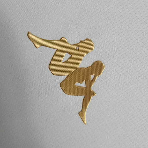 camisa-camiseta-vasco-da-gama-kappa-versao-versao-torcedor-feminina-23-24-goleiro-goalkeeper-gabriel-pec-payet-branca-branco-dourada-dourado_2