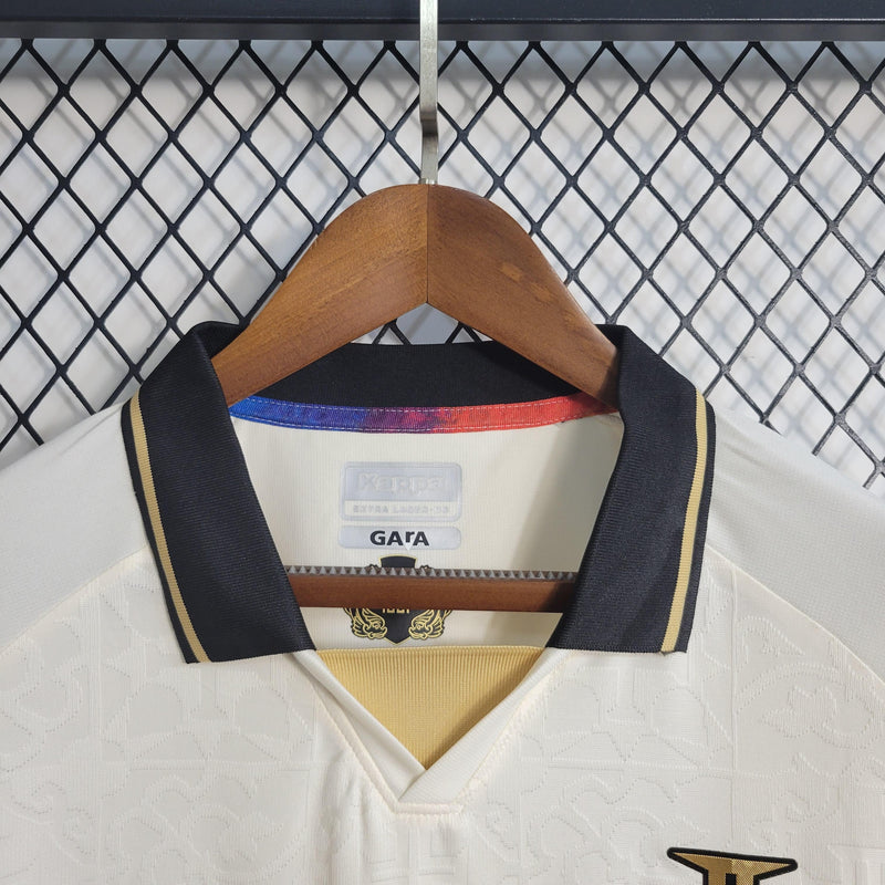 camisa-camiseta-vasco-da-gama-kappa-versao-versao-torcedor-masculina-22-23-edicao-edicao-especial-branco-branca-dourada-dourado-payet_4