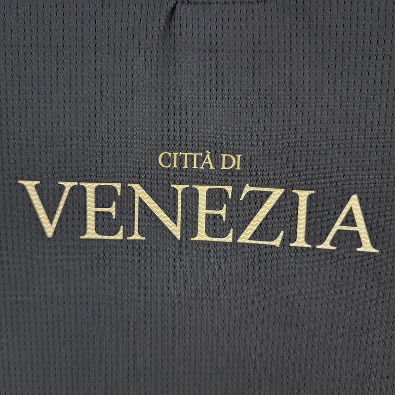 camisa-camiseta-venezia-kappa-versao-versao-torcedor-masculina-22-23-home-casa-i-principal-1-preta-preto-dourada-dourado_2