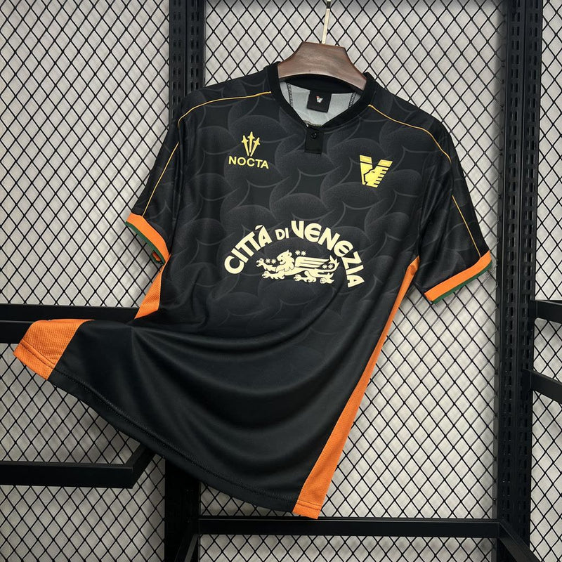 camisa-camiseta-venezia-nocta-versao-versao-torcedor-masculina-24-25-home-casa-i-principal-1-preta-preto-dourada-dourado-laranja_1