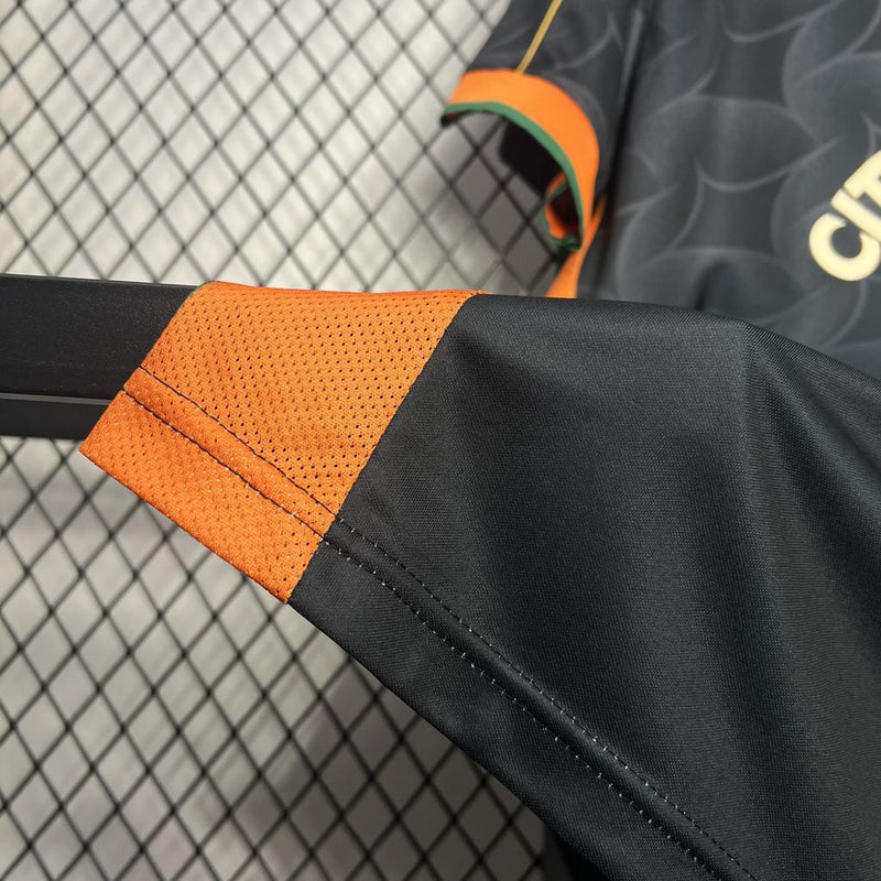 camisa-camiseta-venezia-nocta-versao-versao-torcedor-masculina-24-25-home-casa-i-principal-1-preta-preto-dourada-dourado-laranja_2