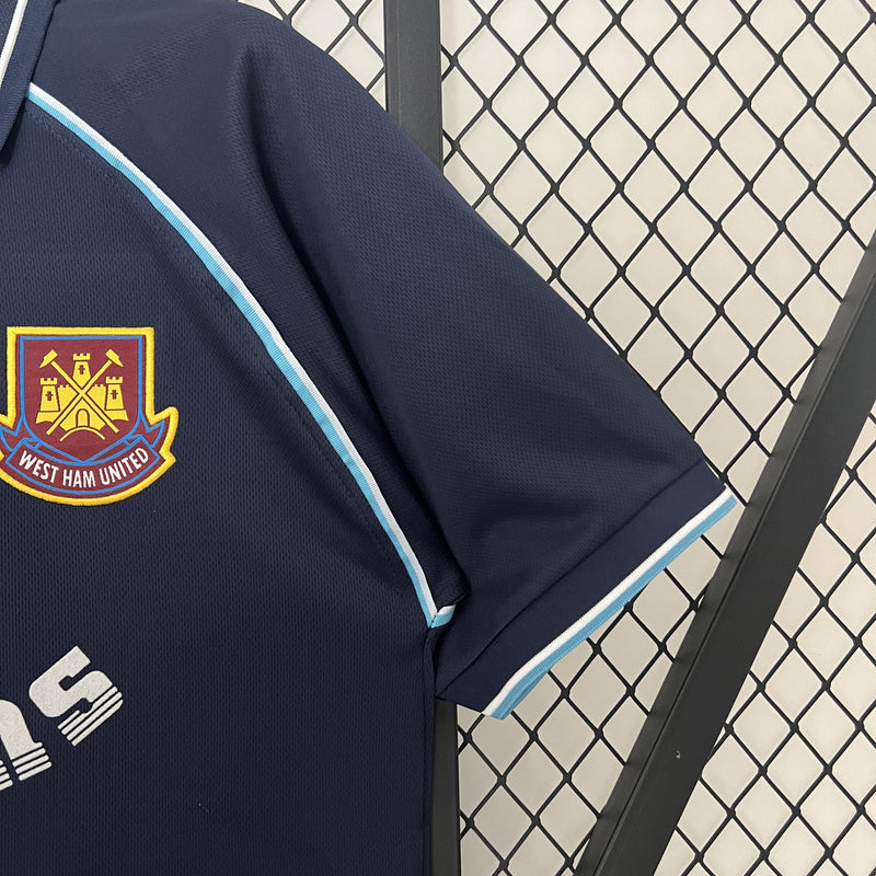camisa-camiseta-west-ham-united-fila-dr-martens-versao-torcedor-masculina-99-01-third-away-fora-iii-terceira-3-vinho-azul-branca-branco-retro_4