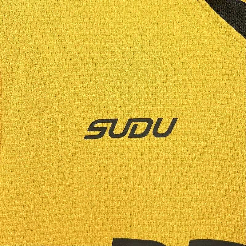 camisa-camiseta-wolverhampton-wolves-debet-sudu-versao-torcedor-masculina-25-26-home-casa-i-principal-1-laranja-amarela-amarelo-preta-preto_4