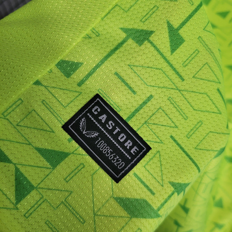 camisa-camiseta-wolves-wolverhampton-castore-astro-pay-versao-versao-torcedor-masculina-23-24-goleiro-amarela-amarelo-verde-florescente-claro-clara_3