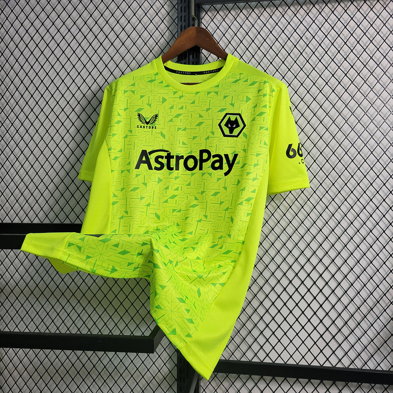 camisa-camiseta-wolves-wolverhampton-castore-astro-pay-versao-versao-torcedor-masculina-23-24-goleiro-amarela-amarelo-verde-florescente-claro-clara_4