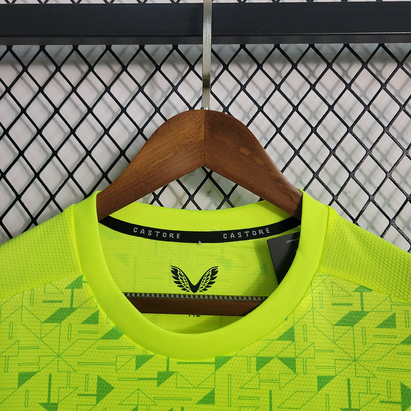 camisa-camiseta-wolves-wolverhampton-castore-astro-pay-versao-versao-torcedor-masculina-23-24-goleiro-amarela-amarelo-verde-florescente-claro-clara_9
