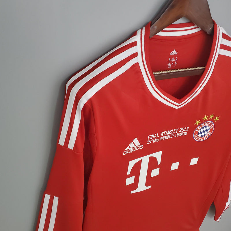 camisa-manga-longa-bayern-munchen-adidas-T-versao-torcedor-masculina-12-13-home-casa-i-principal-1-retro-vermelha-vermelho-branca-bran_4