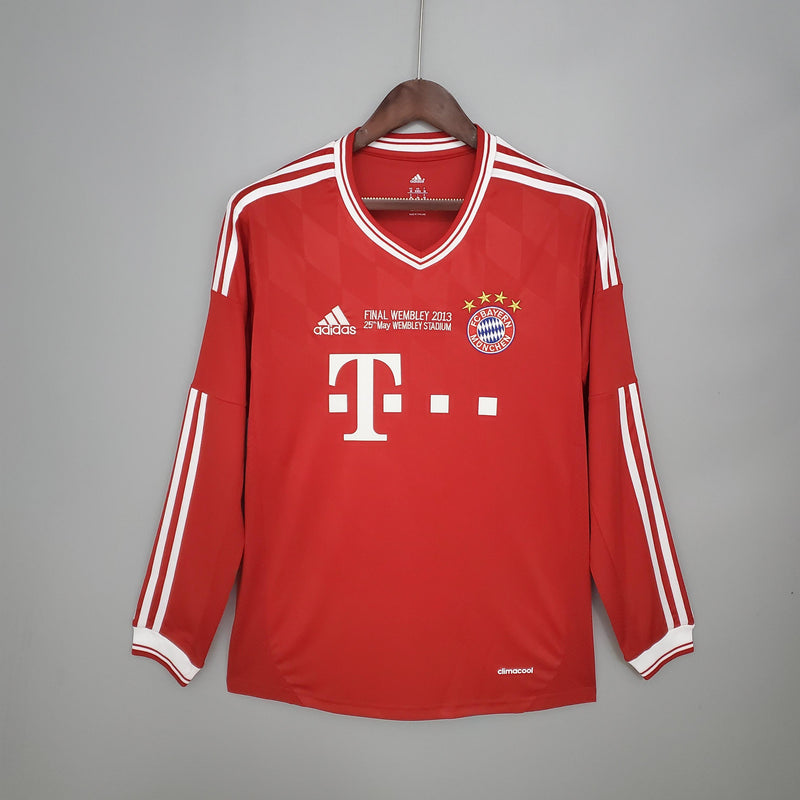 camisa-manga-longa-bayern-munchen-adidas-T-versao-torcedor-masculina-12-13-home-casa-i-principal-1-retro-vermelha-vermelho-branca-branco_1